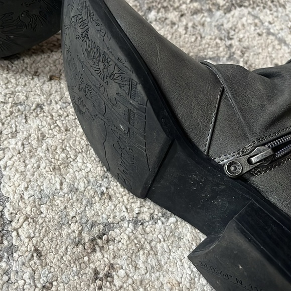 Ladies short boots - Picture 10 of 11